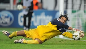 威尼斯人官网-Rookie神级指挥再现！一记关键助攻尽显老将底蕴